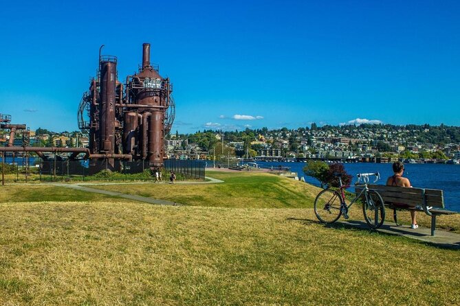 Private Seattle Sightseeing and Cocktail Cruise