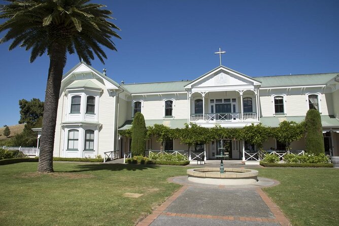 Private Sightseeing Tour Wine Tasting (4 Hrs)