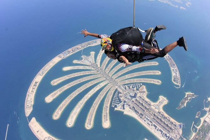 Private Sky Diving Activity in Dubai - Considerations for Travelers With Health Conditions