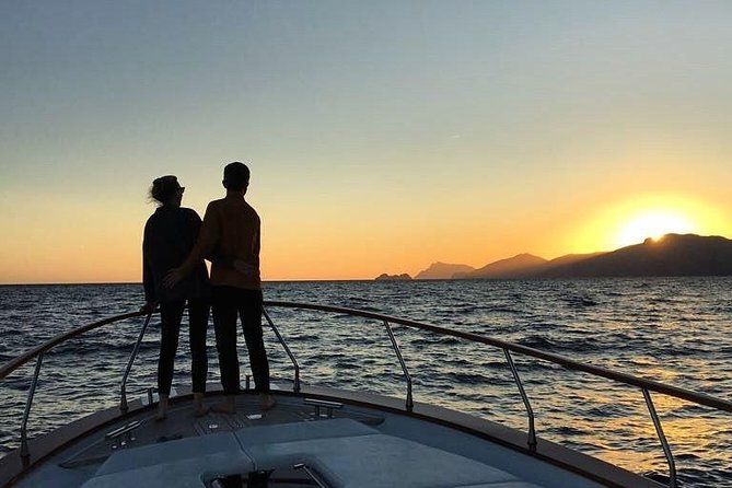 Private Sunset Cruise by Amazing Boat - Good To Know