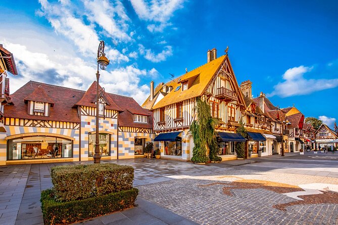 Private Tour Honfleur and Deauville With Pick-Up From Le Havre