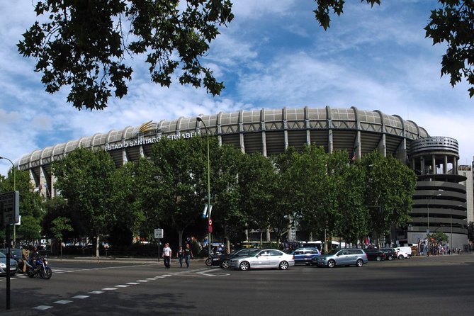 Private Tour of Photography at Best Locations in Madrid With a Local
