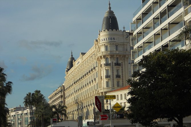 Private Tour on the French Riviera With Comfortable Minivan.Monaco NICE ST PAUL - Maximize Your Time