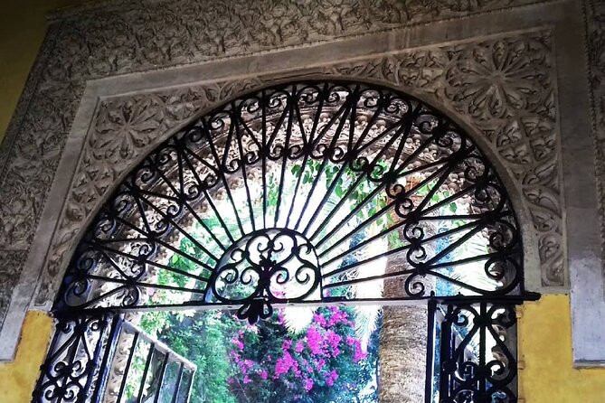 Private Tour Palace of Dueñas - Exclusive Access and Highlights