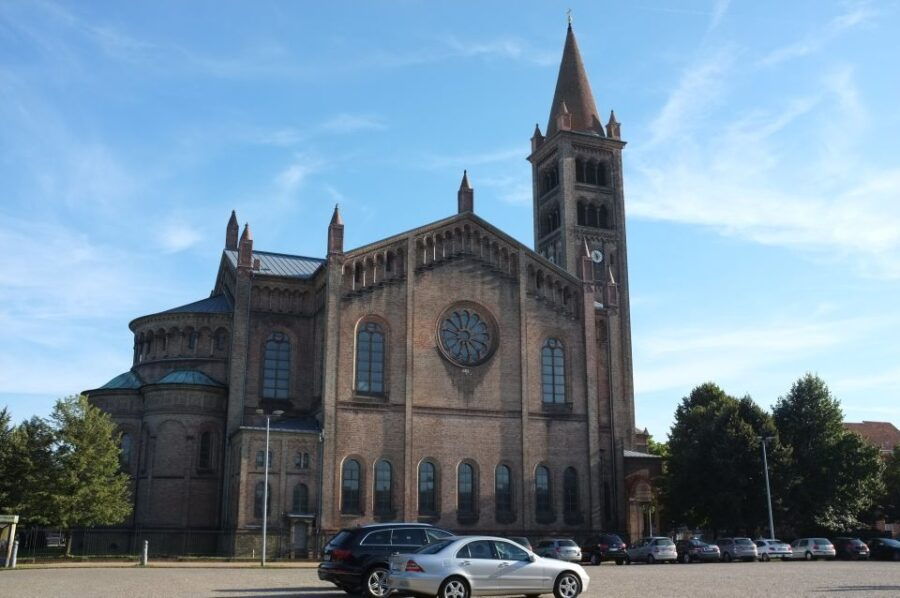 Private Tour: Sachsenhausen Memorial & Potsdam From Berlin - Good To Know