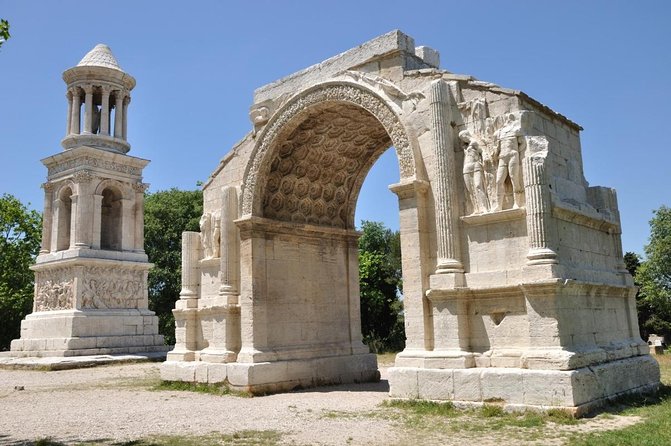 Private Tour to Baux De Provence Wine History and Landscapes