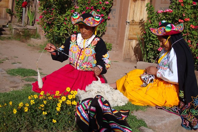 Private Tour to Uros and Llachon 1d - Tour Details