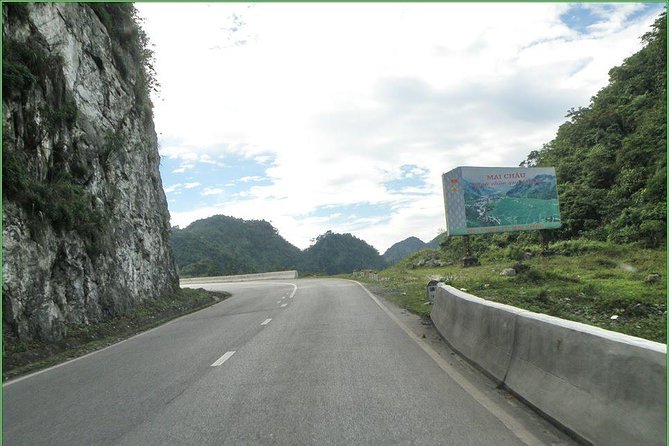 Private Transfer Between Hanoi or Noi Bai Airport and Mai Chau - Pricing and Guarantee