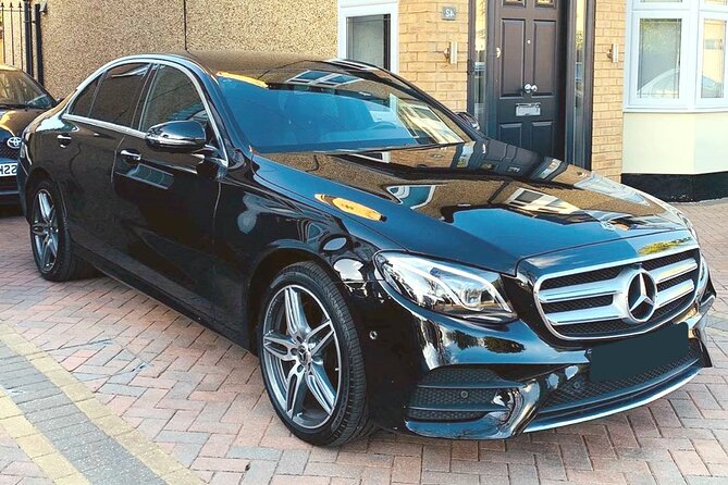Private Transfer: Frankfurt to Frankfurt Airport FRA in Sedan Car