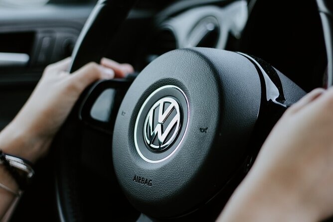 Private Transfer From Dublin City Center to Dublin Airport One Way Minivan
