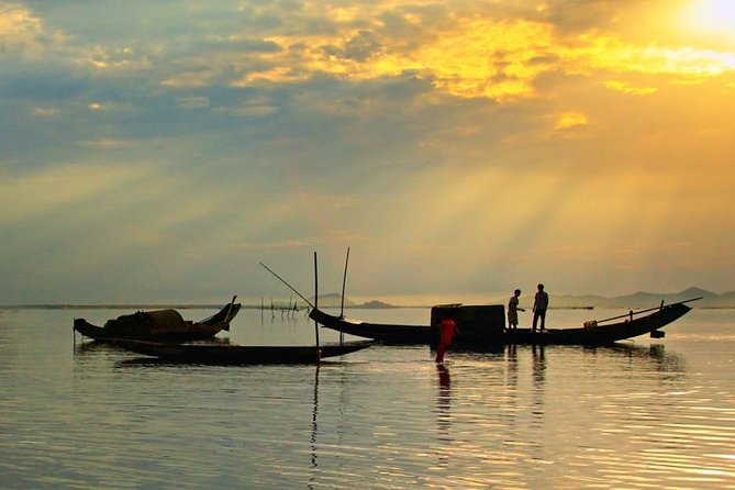 Private Transfer From Hue to Hoi an With Fabulous Stops