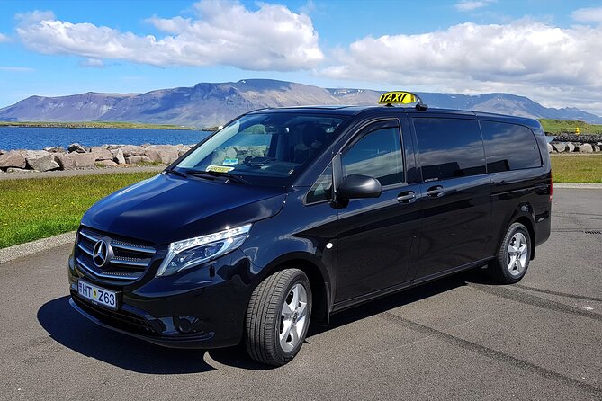 Private Transfer From Keflavík Airport to Reykjavík
