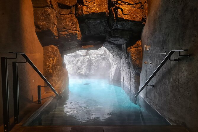 Private Transfer to and From Sky Lagoon (Excluding Addmission) - Good To Know