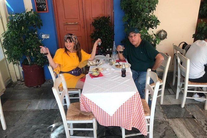 Private Transport From Athens to Syntagma Square - Traditional Greek Dancing and Singing at a Local Tavern