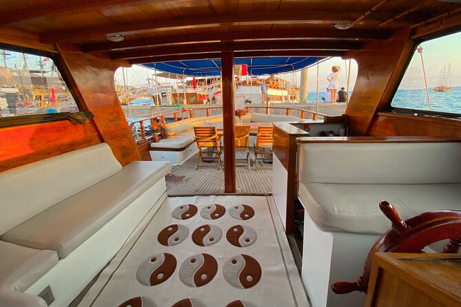 Private VIP Gulet Boat Tour With Lunch in Bodrum For 6 Hour