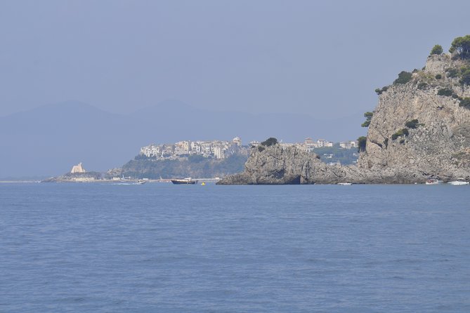 Private VIP Tour “Riviera Di Ulisse”(Parco Monte Orlando-Montagna Spaccata Gaeta)