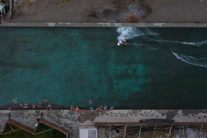 Private Wakeboarding or Waterskiing Trip in Geothermal Water Pool