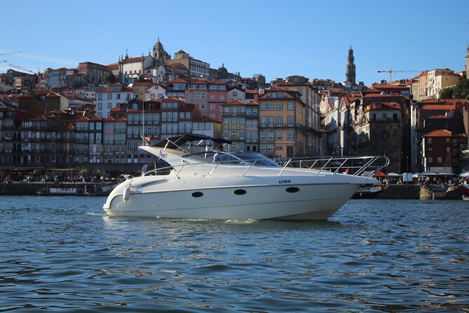 Private Yacht Cruise Over the Bridges of Porto