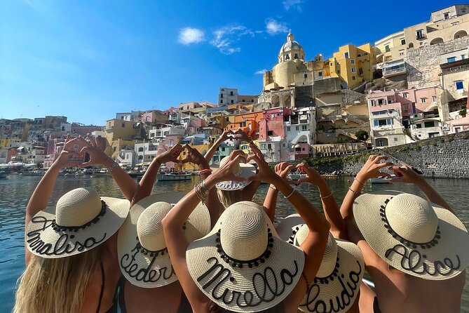 Procida Island Tour by Boat 2h 15m With Swimming and Underwater Photos
