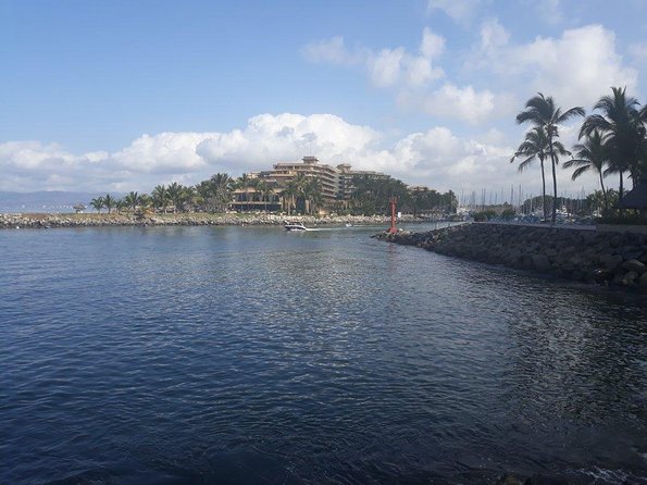 Puerto Vallarta Sightseeing, Snorkeling Cruise With Open Bar - Good To Know