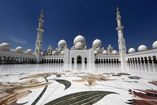 Qasr Al Watan and Sheikh Zayed Mosque Private Tour From Dubai - Tour Highlights