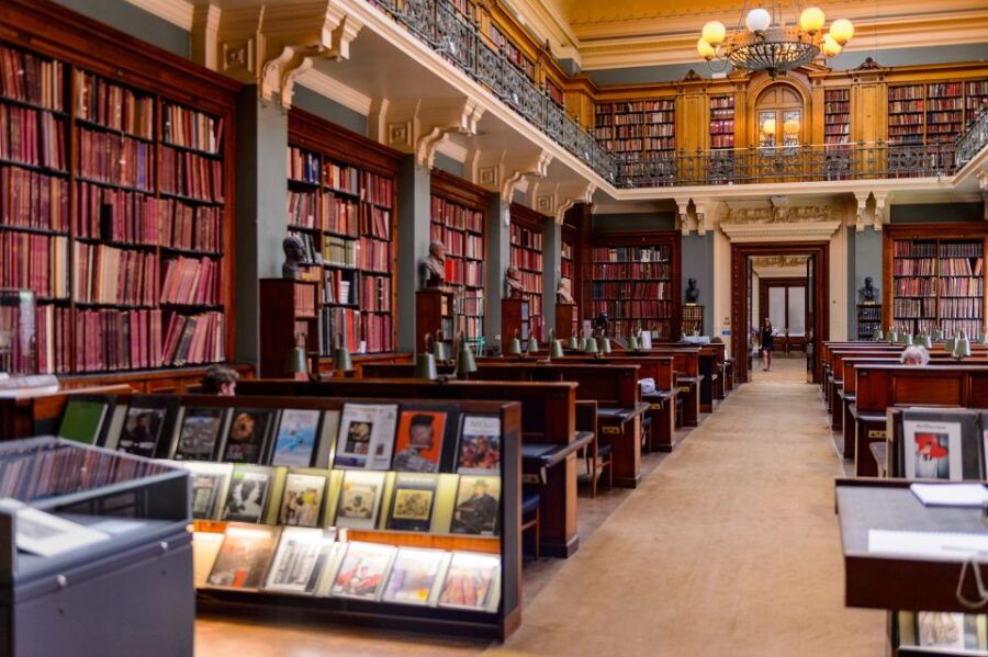 Queen Elizabeth II and Royal Secrets Private Tour - Good To Know