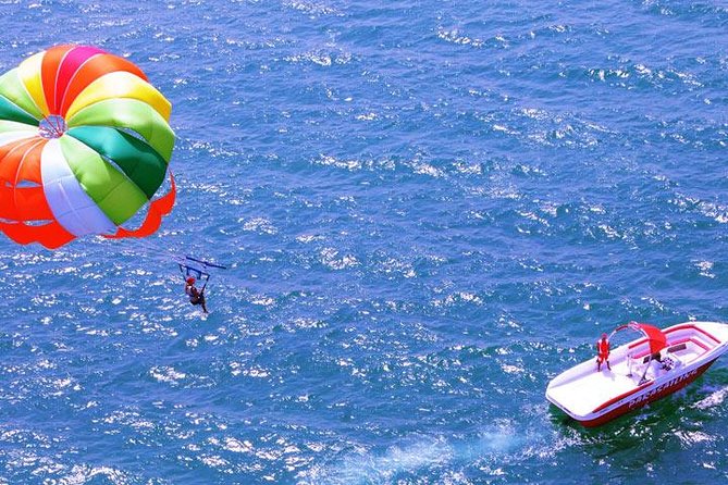Ras Al Khaimah Parasailing Experience