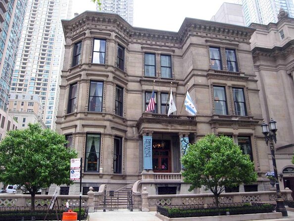 Retro River North Walking Tour