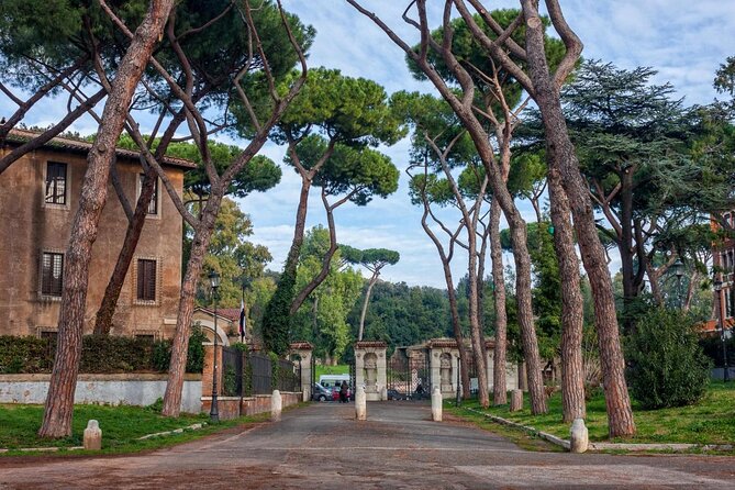Rome Custom Private Shopping Tours by Locals: Independent Boutiques & Chic Shops