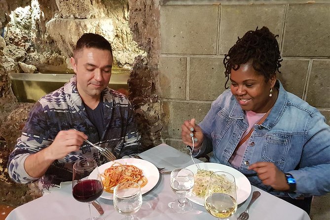 Rome Jewish Ghetto Food & Wine Tour & Guided Visit of Top Sites Lit Up at Night - Tour Highlights