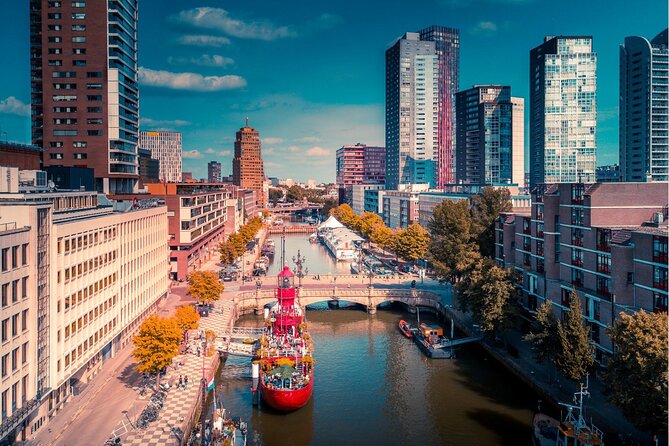 Rotterdam Highlights With Local: Walking Tour & Boat Cruise