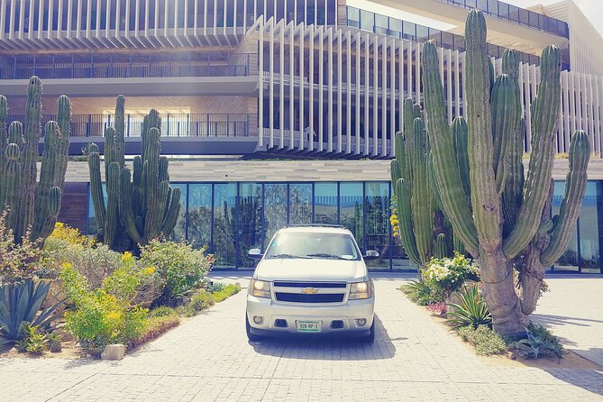 Roundtrip Private Transfer From Tourist Corridor and Puerto Los Cabos Zone 2