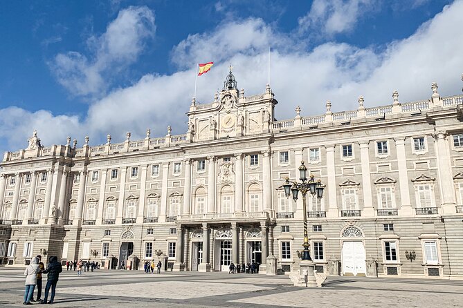 Royal Palace of Madrid Guided Tour and Flamenco Show With Tapas - Booking and Availability