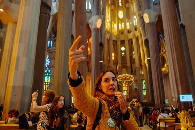 Sagrada Familia Highlights Tour With Skip the Line Tickets - Inclusions