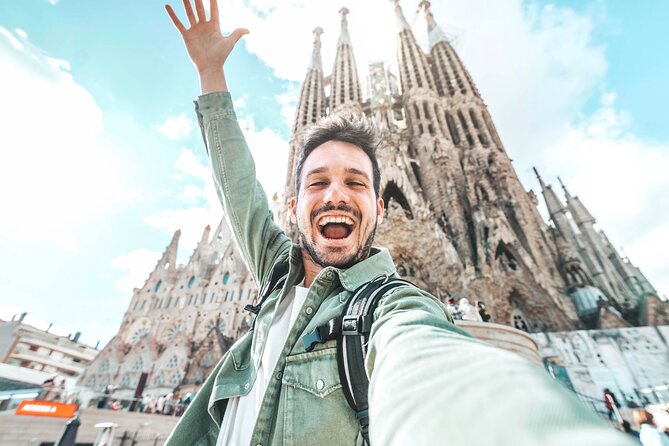 Sagrada Familia Small Group Guided Tour - Traveler Tips