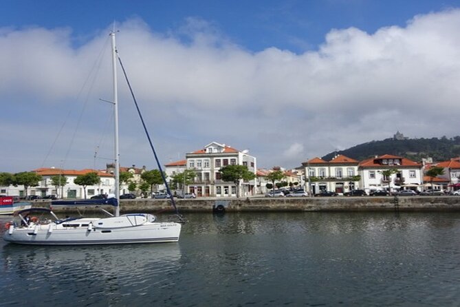 Sailboat Experience in Viana Do Castelo