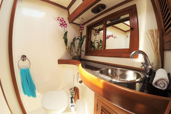 Samui Archipelago Island Hopping 2-Day, 1 Night Yacht Trip - Koh Samui