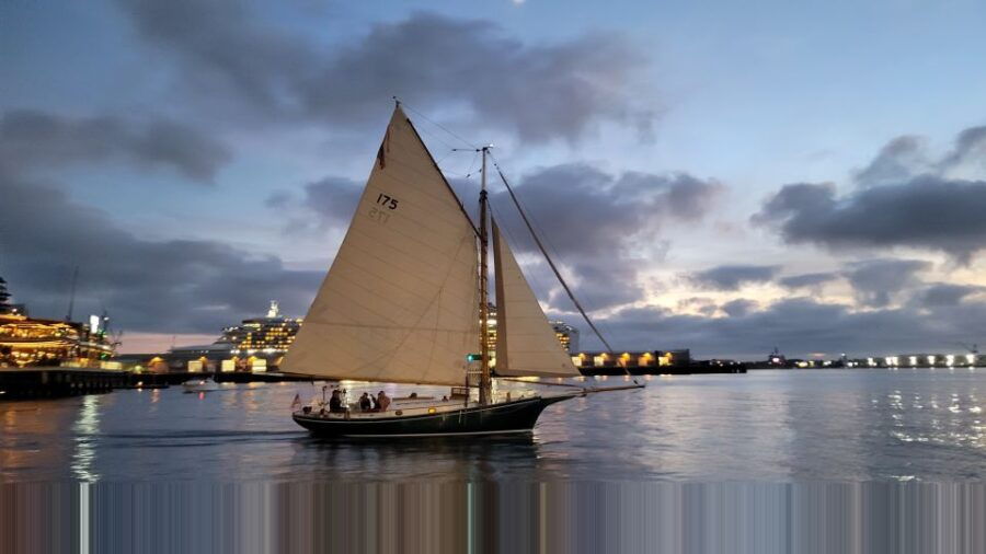 San Diego: Classic Yacht Sailing Experience