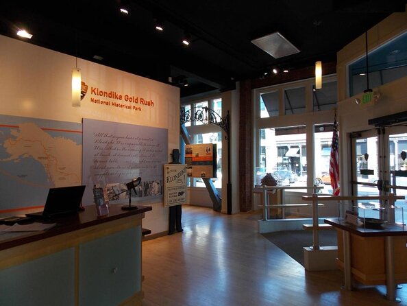 Seattle Outdoor Escape Game: Historical Downtown