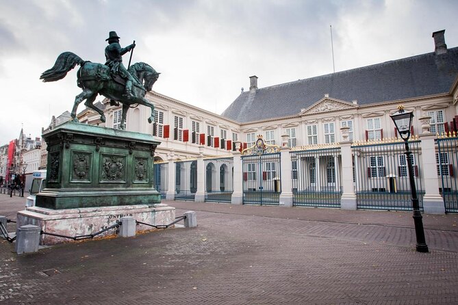 Self-guided Outside Escape Walking Tour in The Hague City Centre