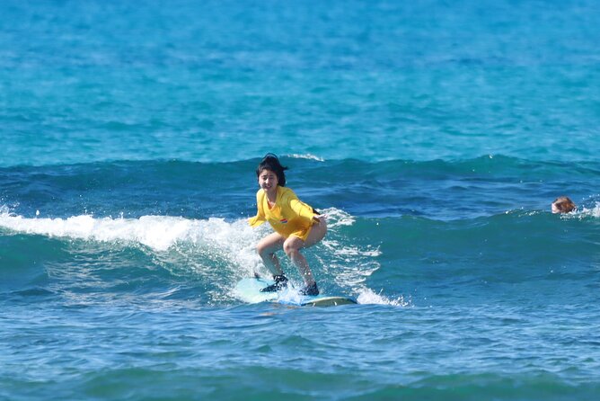 Semi Private Surfing Lesson in Waikiki Oahu (Booked for 2 People)
