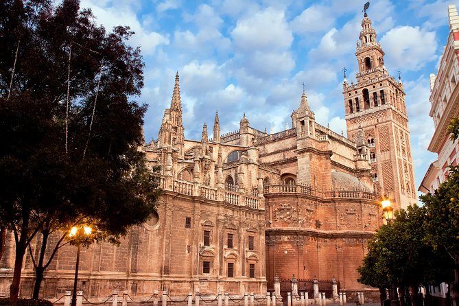 Seville Cathedral and Giralda Tower Guided Tour With Skip the Line Tickets - Good To Know
