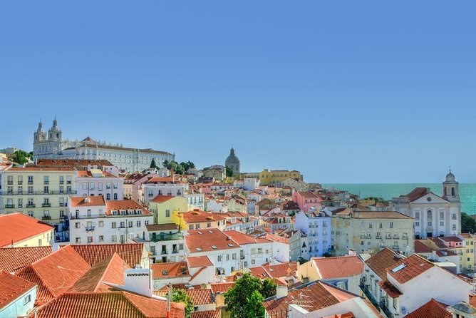 Seville Private Transfer to Lisbon With Optional Evora Stop