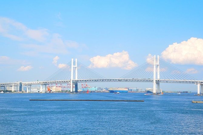 Shared Departure Transfer : Yokohama City to Haneda Airport