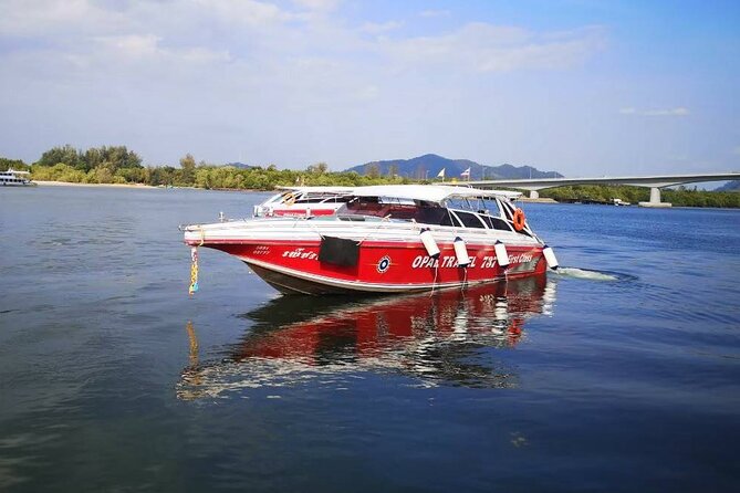 Shared Transfer From Phi Phi Islands to Lanta