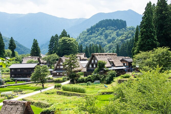 Shirakawago & Gokayama Ainokura Tour - World Heritage Villages