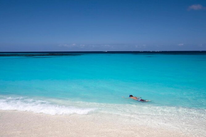 Simpson Bay Full-Day Anguilla and Prickly Pear Boat Tour  – St Maarten