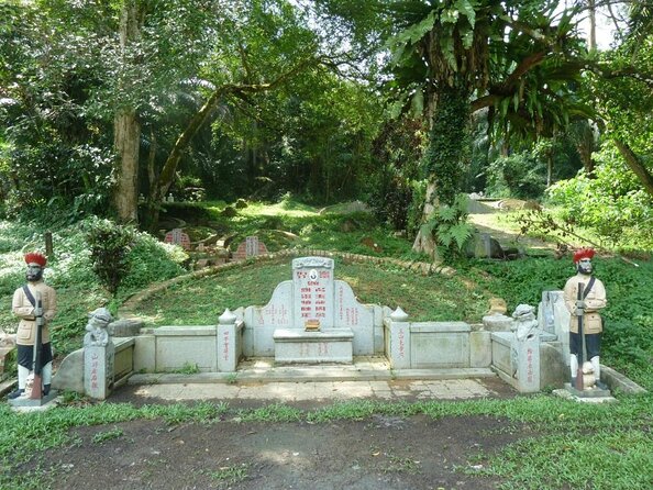 Singapore Ghost Hunting Private Guided Tour