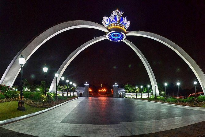 Singapore Private Tour: Explore Malaysia, Johore Bahru City