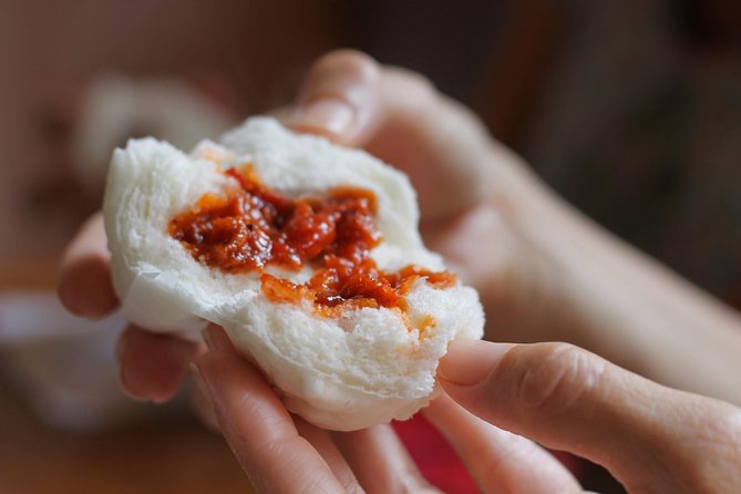 Singapores Chinatown “Off The Beaten Track” Foodie Tour